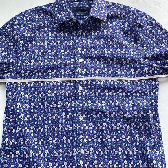 Tommy Hilfiger slim fit stretch cotton button down. Floral print. Men’s 32/33 - Picture 6 of 14
